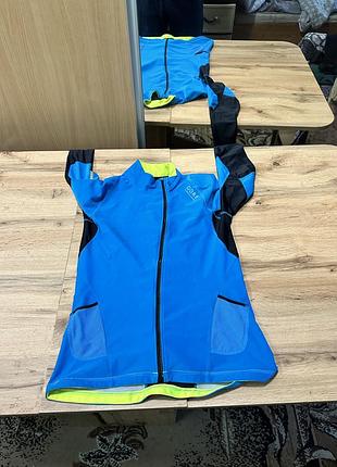 Жіноча спортивна кофтина