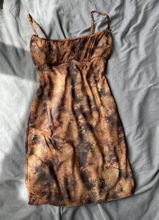 Коротка сукня , плаття , сарафан