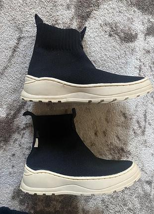 Кросіви,кеди zara