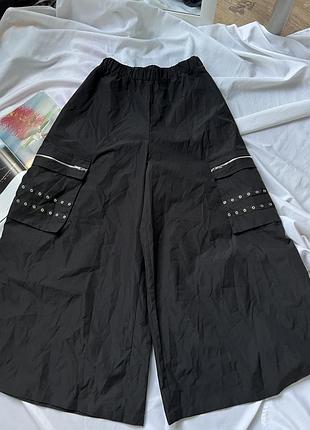 Дуже широкі штани