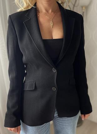 Жіночий чорний жакет з натуральної вовни від бренду jigsaw у розмірі s