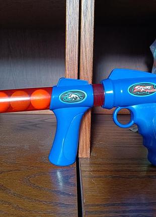 Продам игрушку-автомат strike force с мягкими шариками