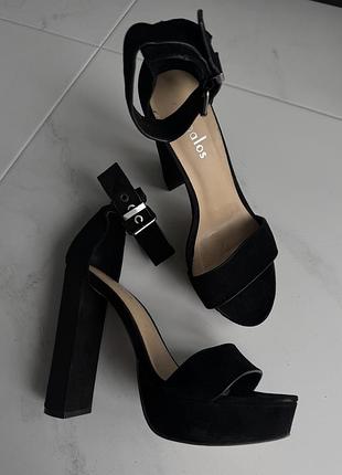 Елеганті туфлі stoalos на підборах 40р✨