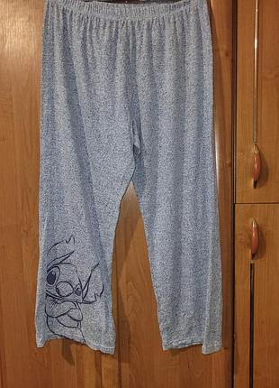 Женские, тепленькие легкие брюки с принтом стёчь от disney p 16-18