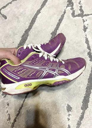 Кросівки asics