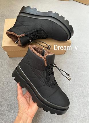 Жіночі теплі термочеревики