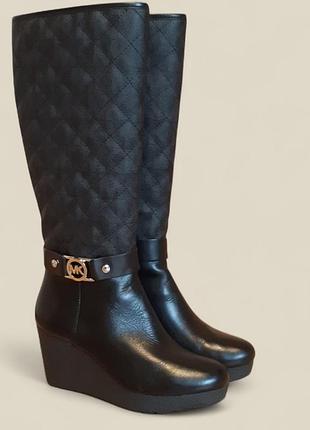 Michael kors сапоги на овчинке , танкетка