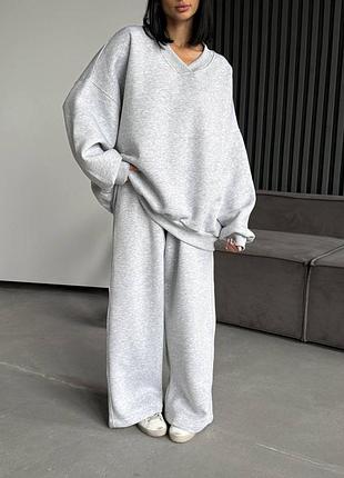 Спортивный костюм оверсайз на флисе с объемным худи с манжетами с широкими брюками с карманами