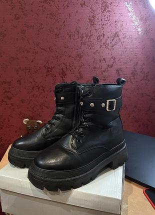 Демісезонні чоботи