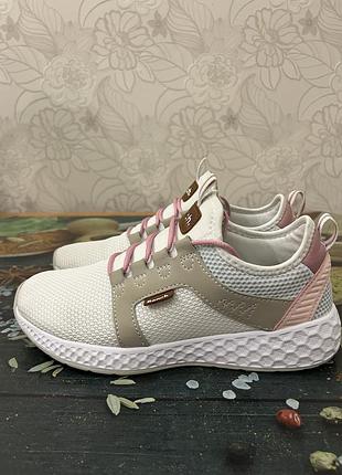 Женские крассовки  bench оригінал 37 розмір.