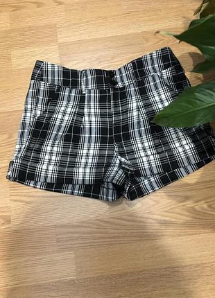 Стильні шорти щільні середня/низька посадка