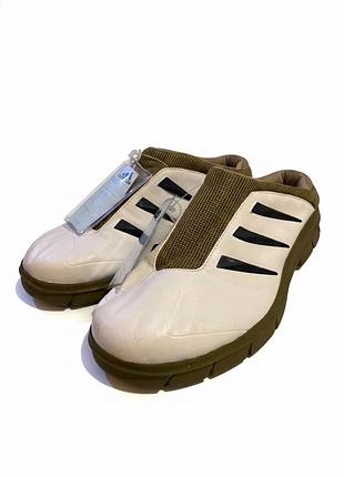 Сабо/мюлі/кросівки adidas