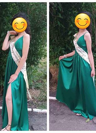 Продается вечернее платье, ткань королевский атлас на размер s, состояние идеальное, была одета один раз.