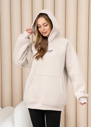 Удлиненный худи оверсайз с начесом с капюшоном с надписью с переда и на рукаве с карманом кенгуру