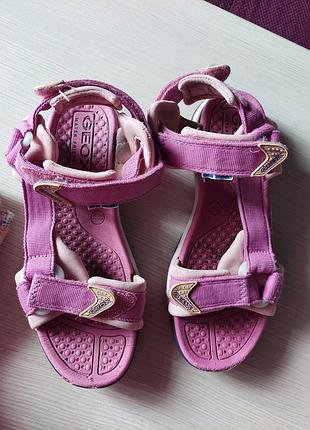 Розовые сандали, босоножки от geox 34 размер
