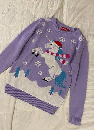 Новогодний свитер с единорогом
