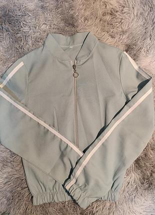 Школьный костюм на 152 рост