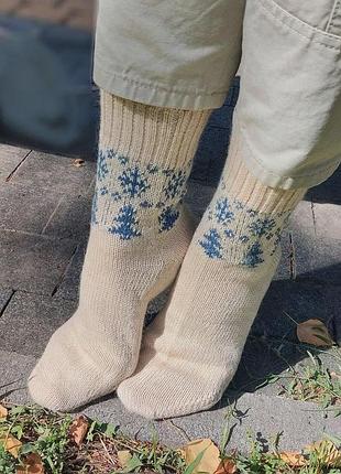 Теплые вязаные носки из альпаки и мериноса в скандинавском стиле, бежевые, белые с новогодним, рождественским принтом, носки зимние шерстяные