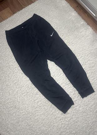 Спортивные штаны nike club fleece