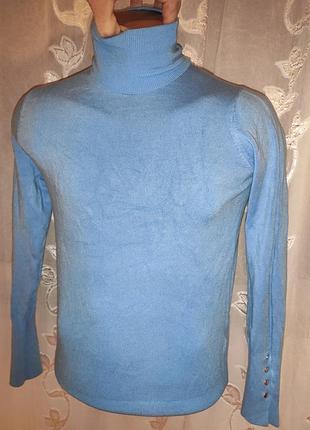 Новый сток светло-голубой свитер водолазка из рубчиковой ткани с пуговицами на манжетах бренд zara.с-м.