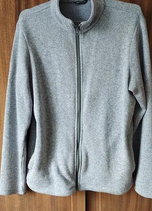 Флиска серая мужская,кофта серая теплая,стан отличный,все целое