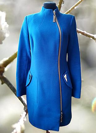 Демисезонное пальто на молнии