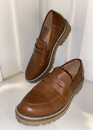 Лофери жіночі шкіряні