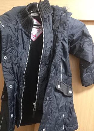 Дитяча чорна куртка для дівчинки