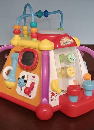 Музыкальный центр бизиборд детская игрушка на 2-4 года.