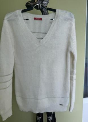 Светрик guess