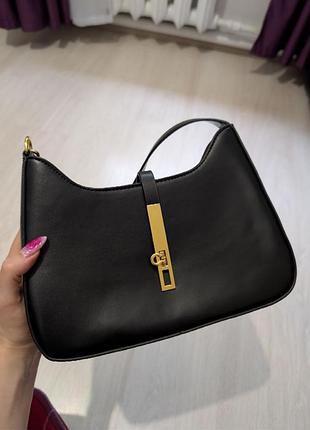 Черная сумка (кожам) на застежке