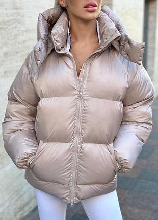 Бежевий зимовий пуховик оверсайз з капюшоном подовжений м465 (42-46), (48-50), (52-54)