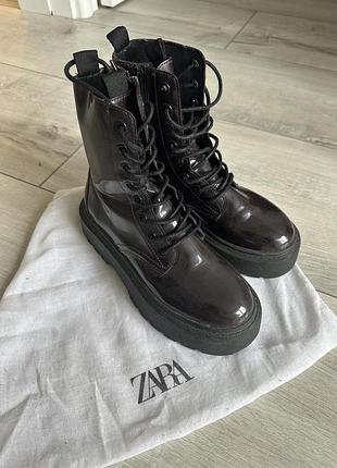 Ботінки лаковані zara в ідеальному стані