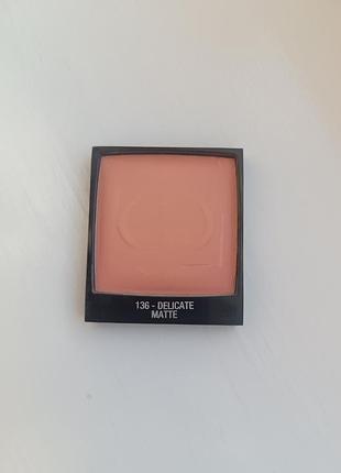 Румяна dior 136 delicate matte