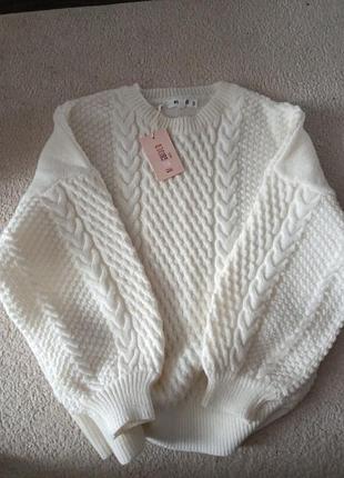 Женский свитер, молочного цвета, овермайз