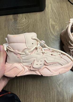 Кросівки на дівчинку, рожеві