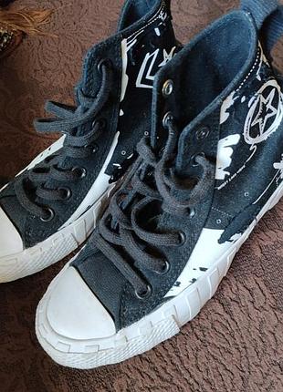 Кеди високі