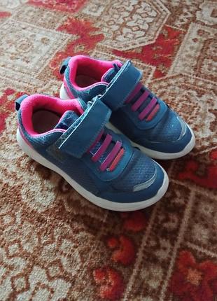 Кроссовки для девочки