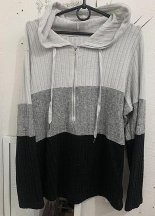 Базова кофта на блискавці