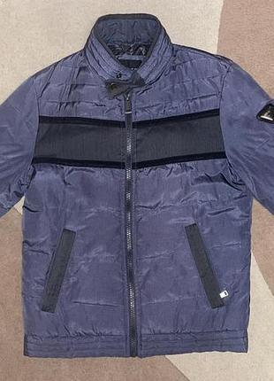 Чоловіча куртка guess