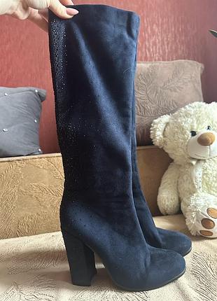 Осінні черевики на каблуку