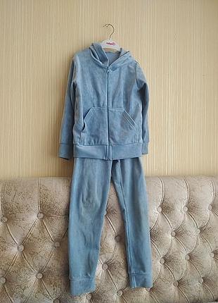 Спортивный костюм для девочки