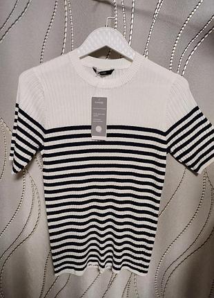 Женская трикотажная футболка бренда george