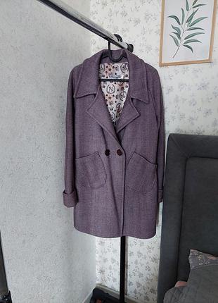 Пальто с воротником