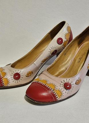 Кожаные туфли на каблуке ручная работа welfare eu36