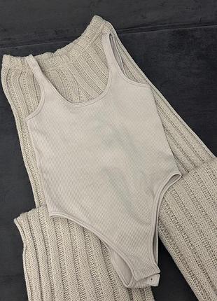 Боді в рубчик