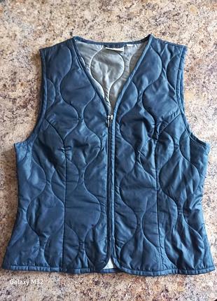 Жилетка безрукавка s.oliver