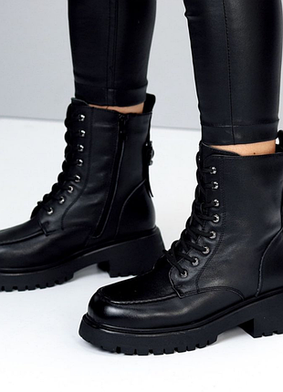 Женские зимние кожаные ботинки