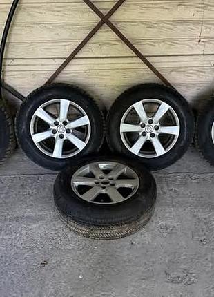 Комплект зимових шин для авто