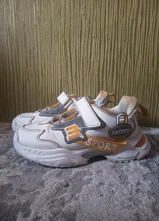 Кросівки дитячі 2